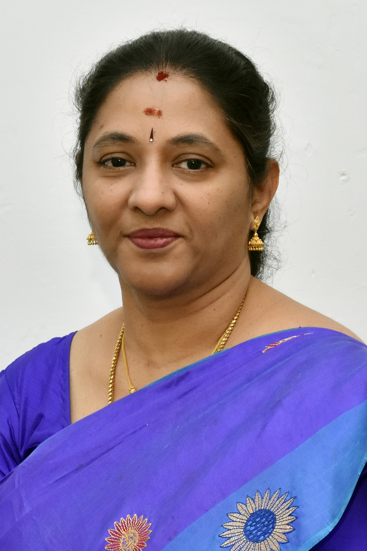Shanthi. M